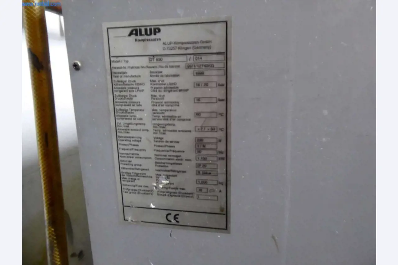 Máquinas e equipamentos numa gráfica-3