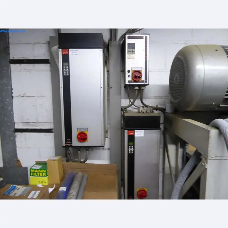 Máquinas e equipamentos numa gráfica-4