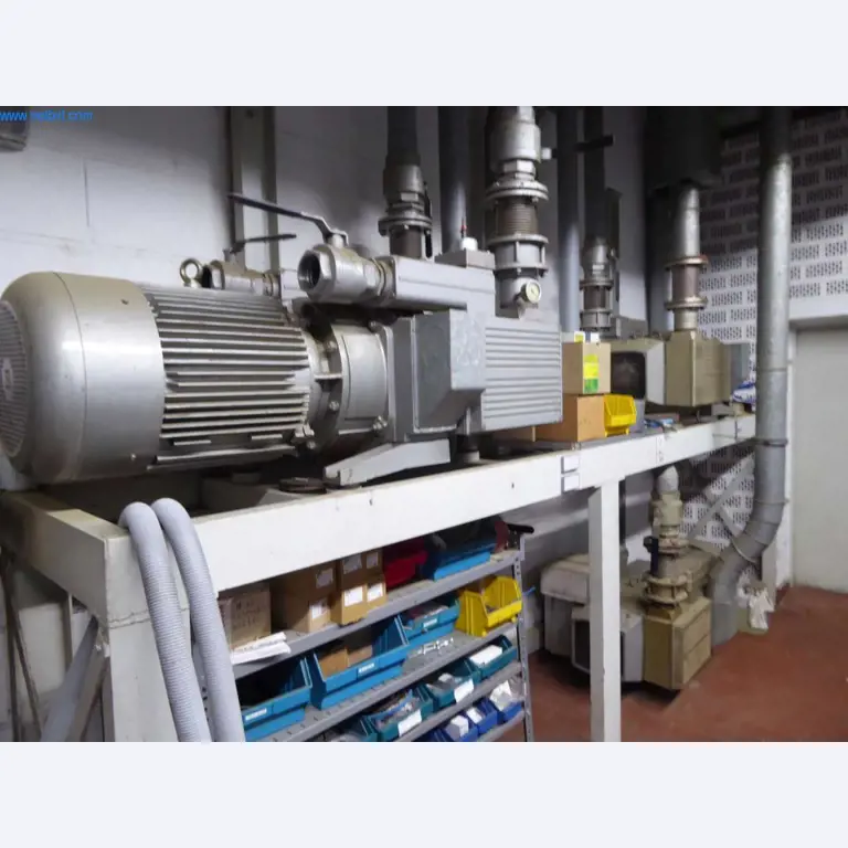 Máquinas e equipamentos numa gráfica-6