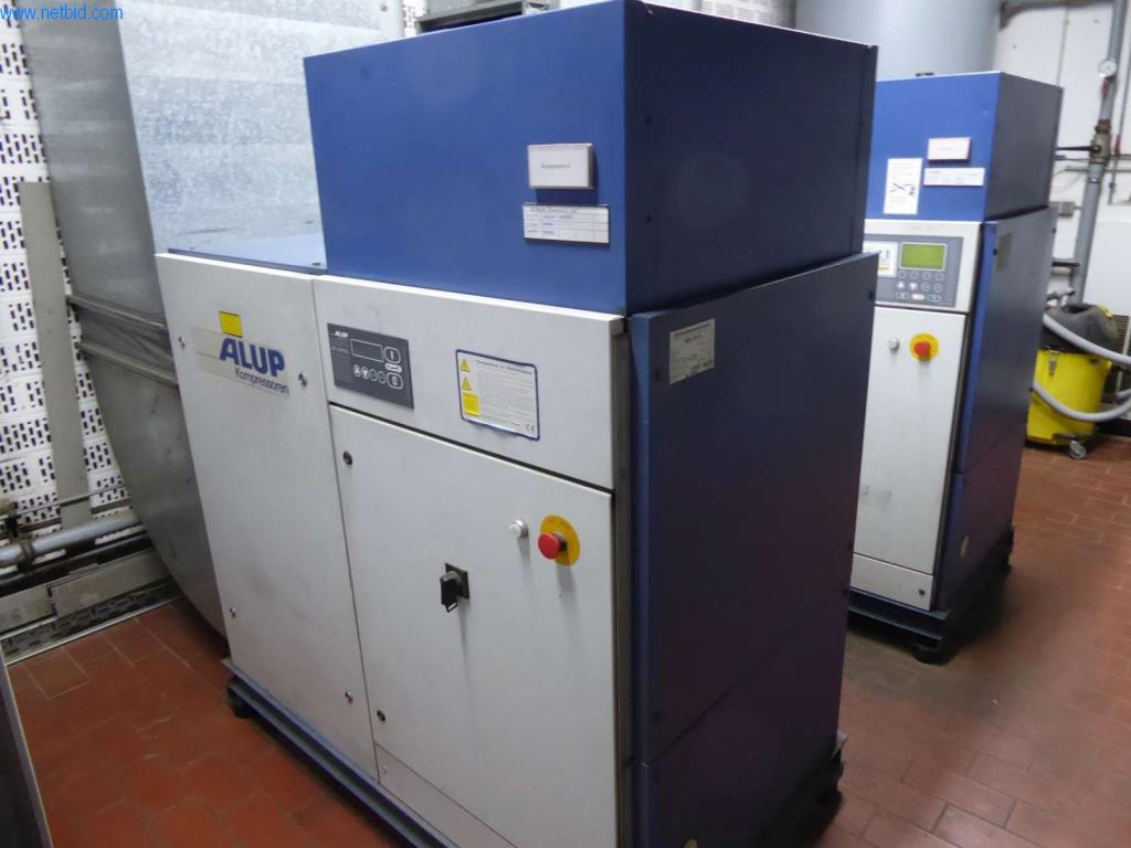 Máquinas e equipamentos numa gráfica-7