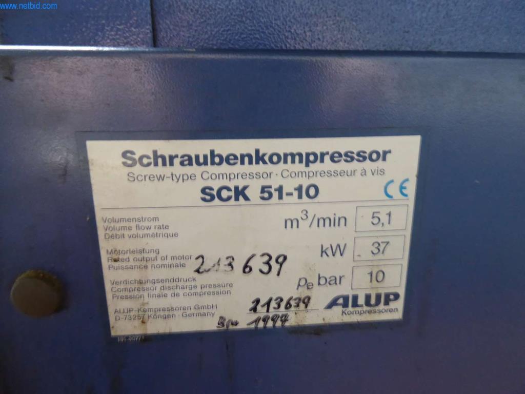 Máquinas e equipamentos numa gráfica-8