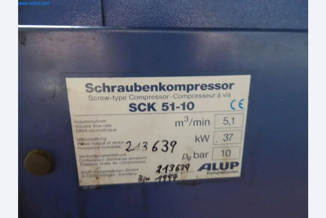 Máquinas e equipamentos numa gráfica-8