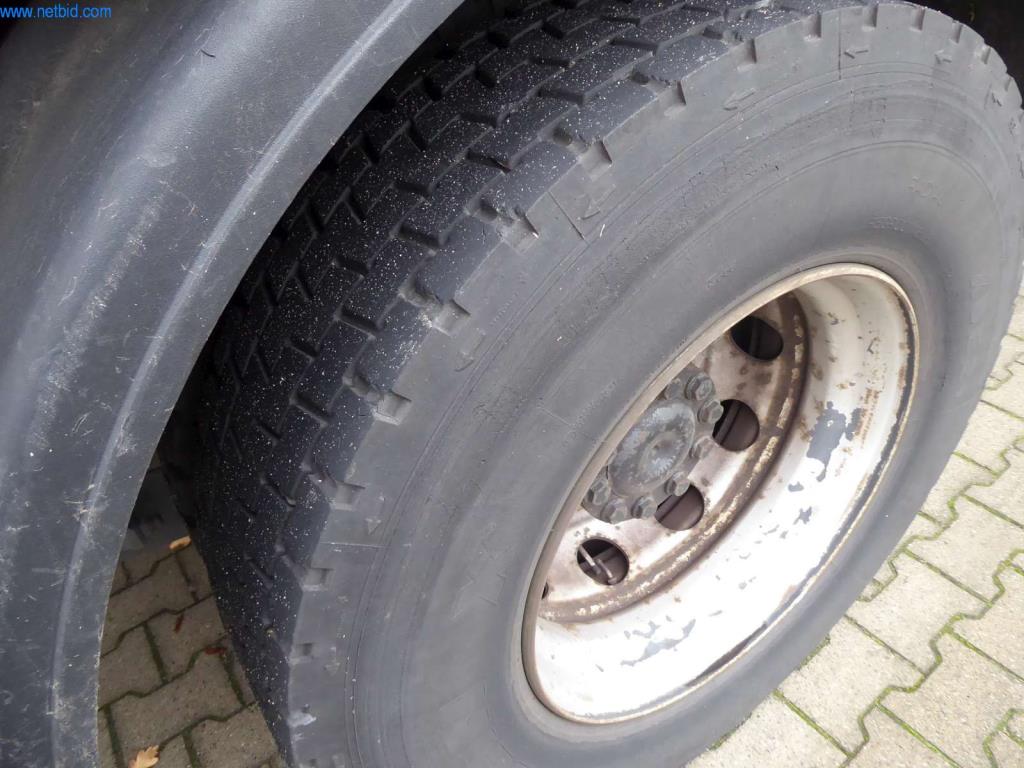 Máquinas e equipamentos numa gráfica-14