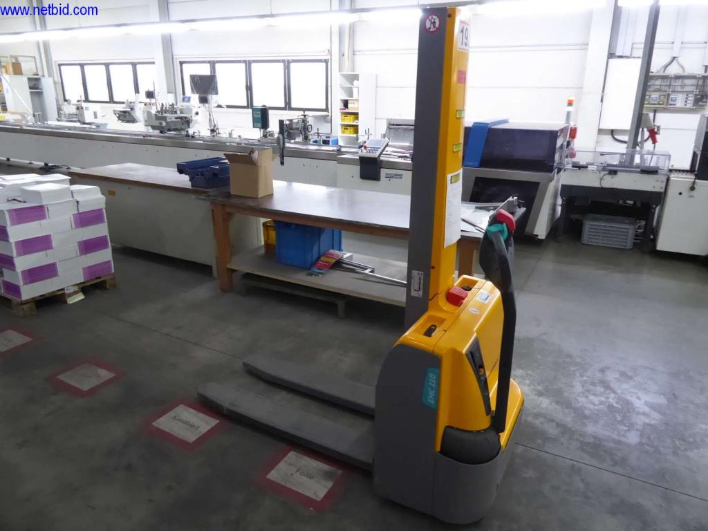 Máquinas e equipamentos numa gráfica-1