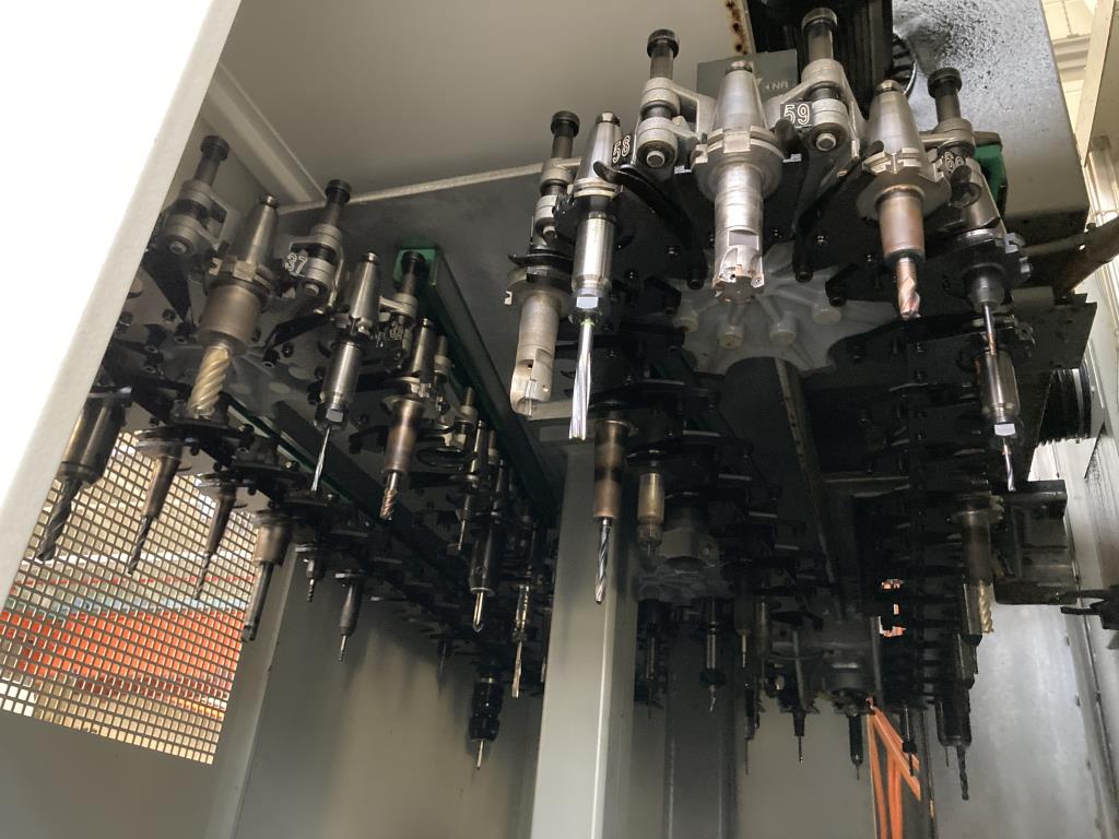 Machines d'un sous-traitant automobile de renom-14