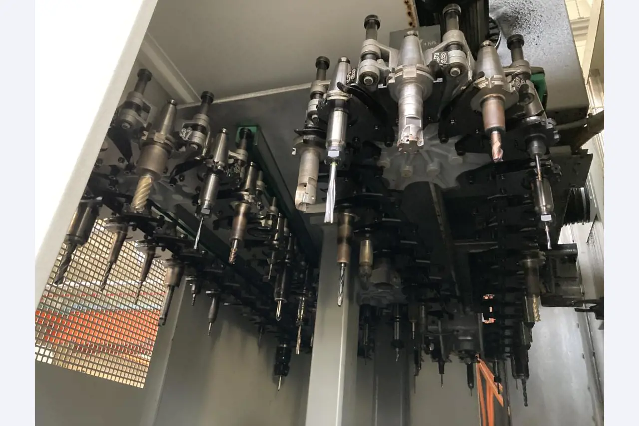 High-quality equipment and machines from a well-known automotive supplier-14