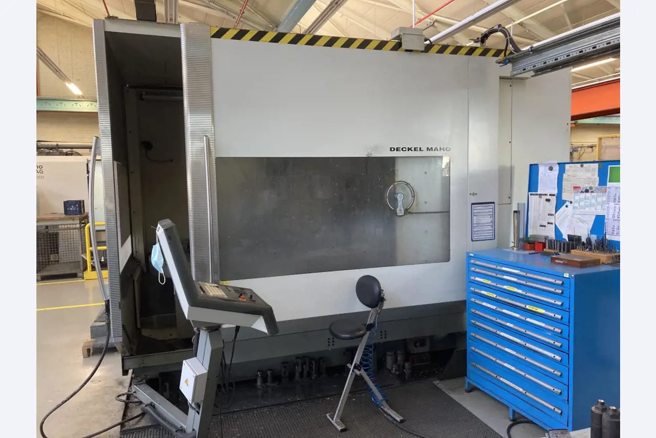 High-quality equipment and machines from a well-known automotive supplier-1