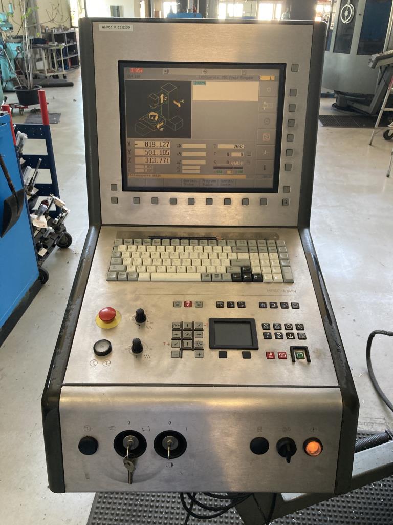 Machines d'un sous-traitant automobile de renom-3