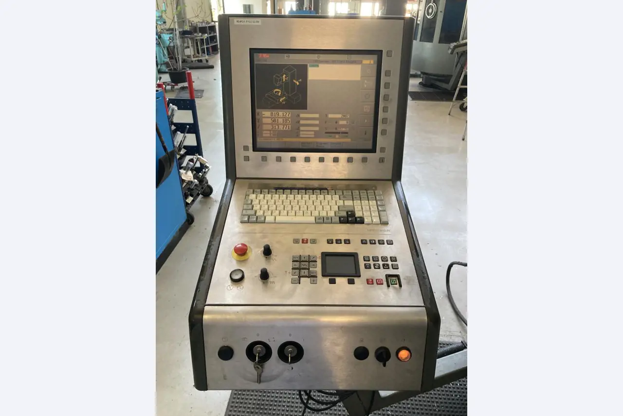 High-quality equipment and machines from a well-known automotive supplier-3