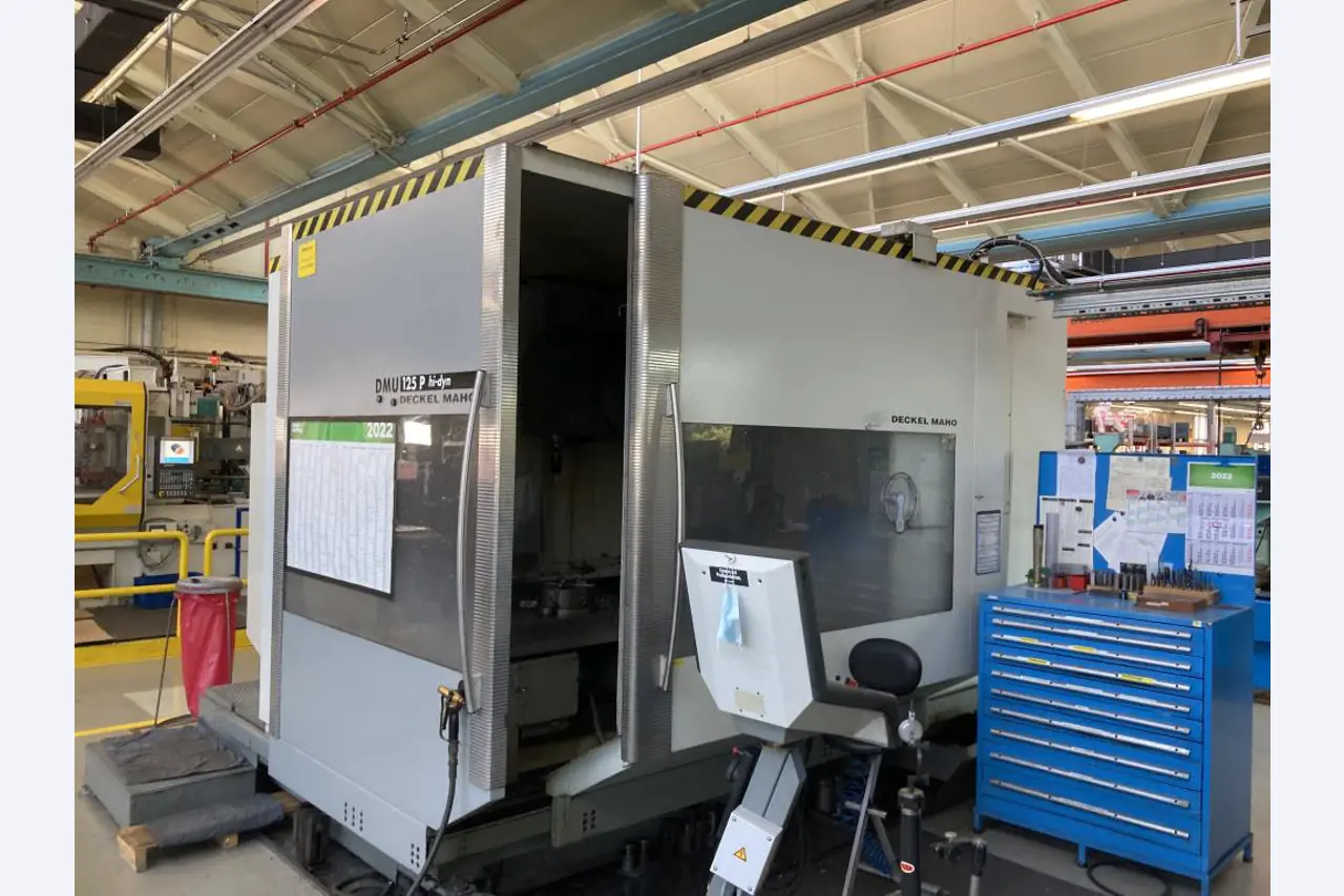 High-quality equipment and machines from a well-known automotive supplier-7