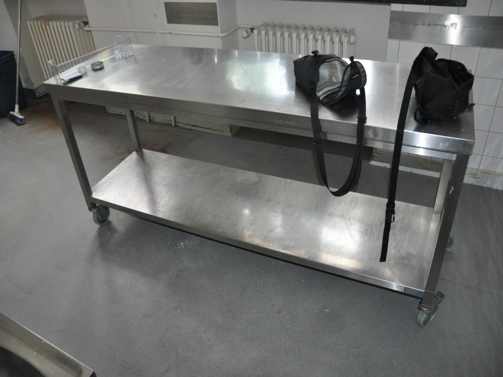 Well-maintained kitchen and canteen equipment-10