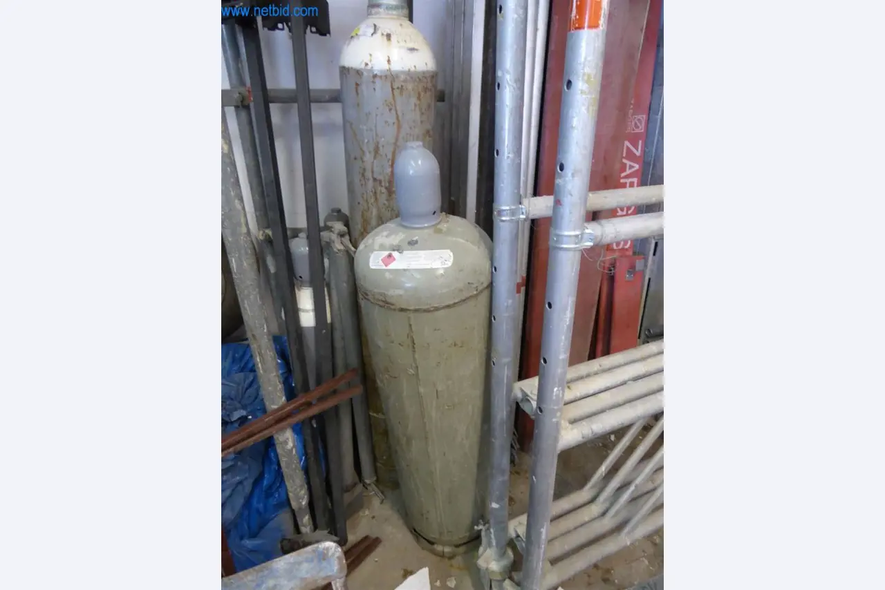 Dobře udržované stroje z oblasti interiérového designu a stavebnictví-1