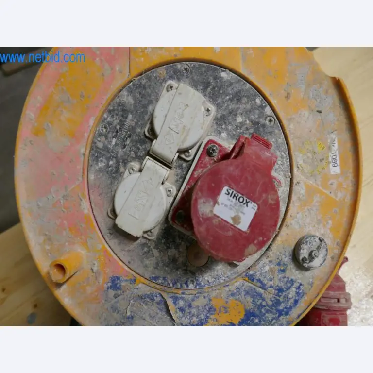 Dobře udržované stroje z oblasti interiérového designu a stavebnictví-2