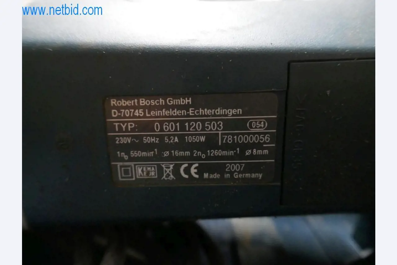 Máquinas en buen estado del sector del diseño de interiores y la construcción-3