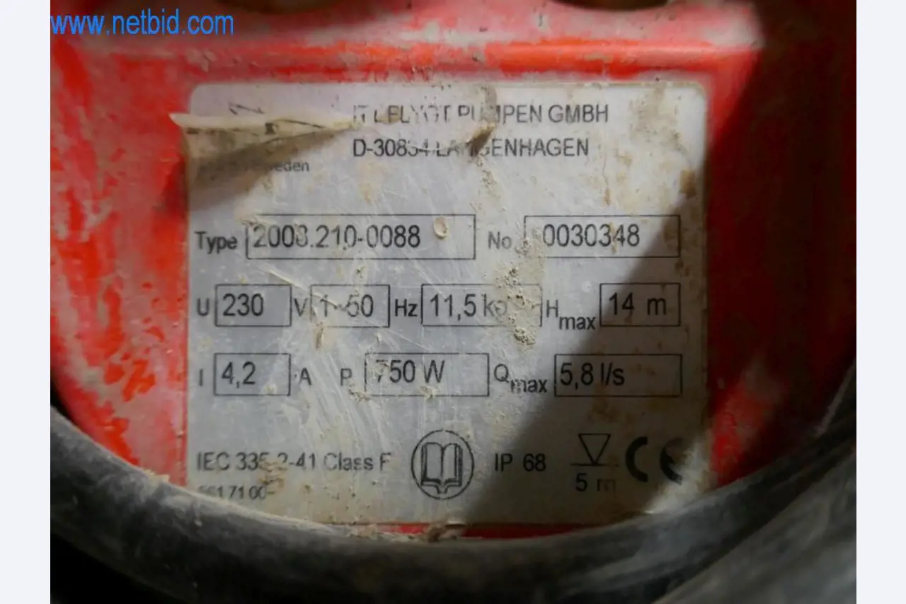 Máquinas en buen estado del sector del diseño de interiores y la construcción-2