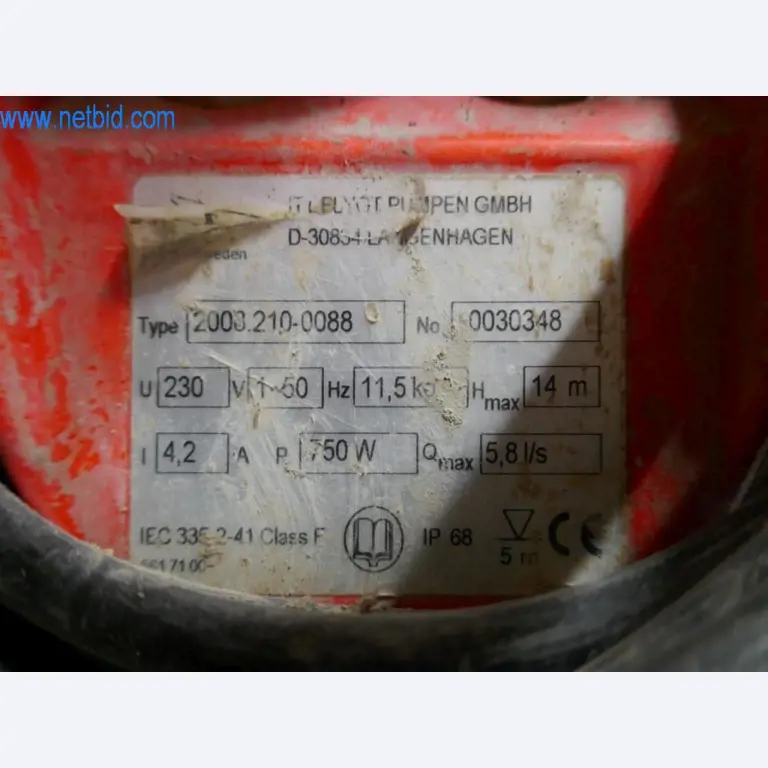 Máquinas en buen estado del sector del diseño de interiores y la construcción-2