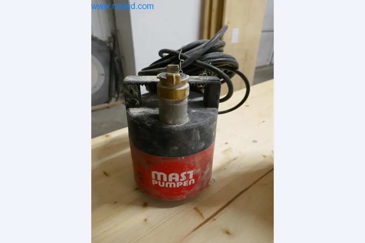 Máquinas en buen estado del sector del diseño de interiores y la construcción-4