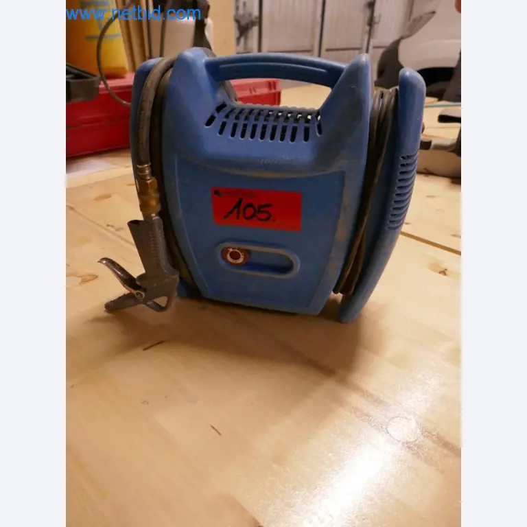 Máquinas en buen estado del sector del diseño de interiores y la construcción-7