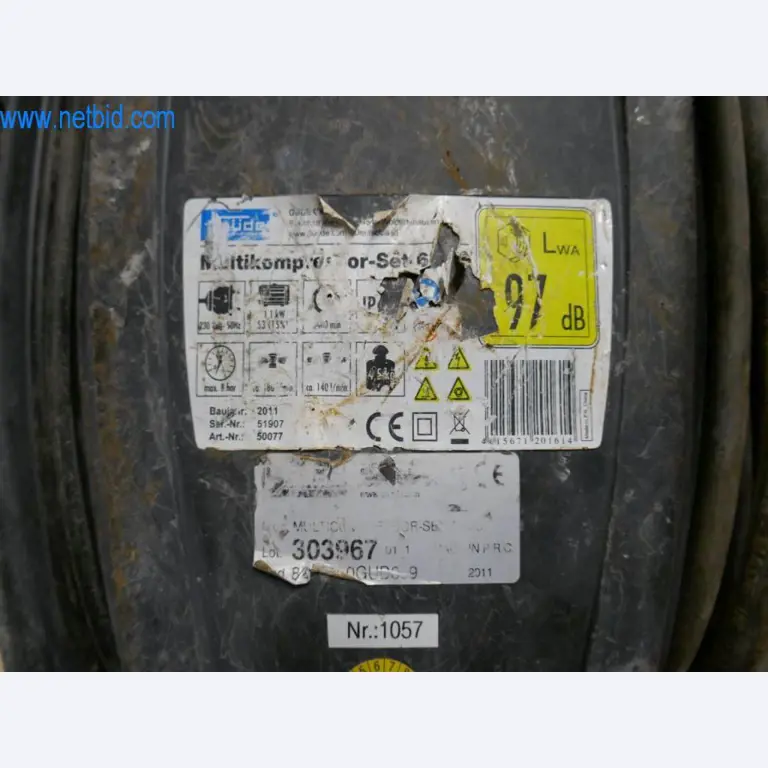 Máquinas en buen estado del sector del diseño de interiores y la construcción-8