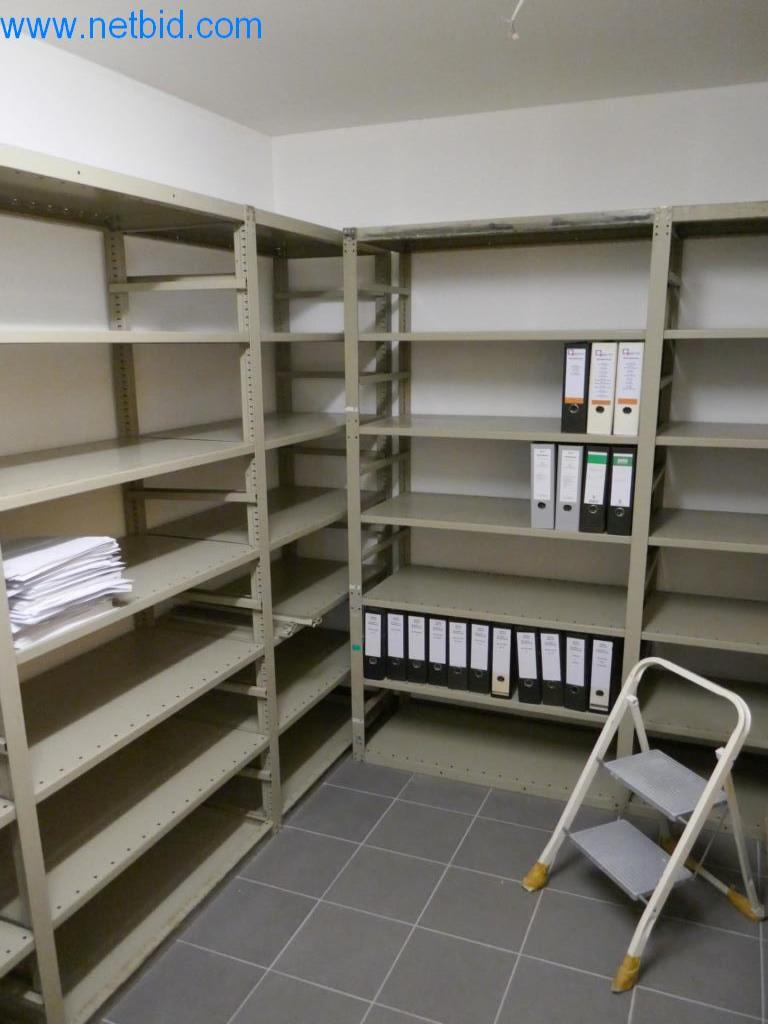 Dobrze utrzymane maszyny z sektora projektowania wnętrz i budownictwa-2