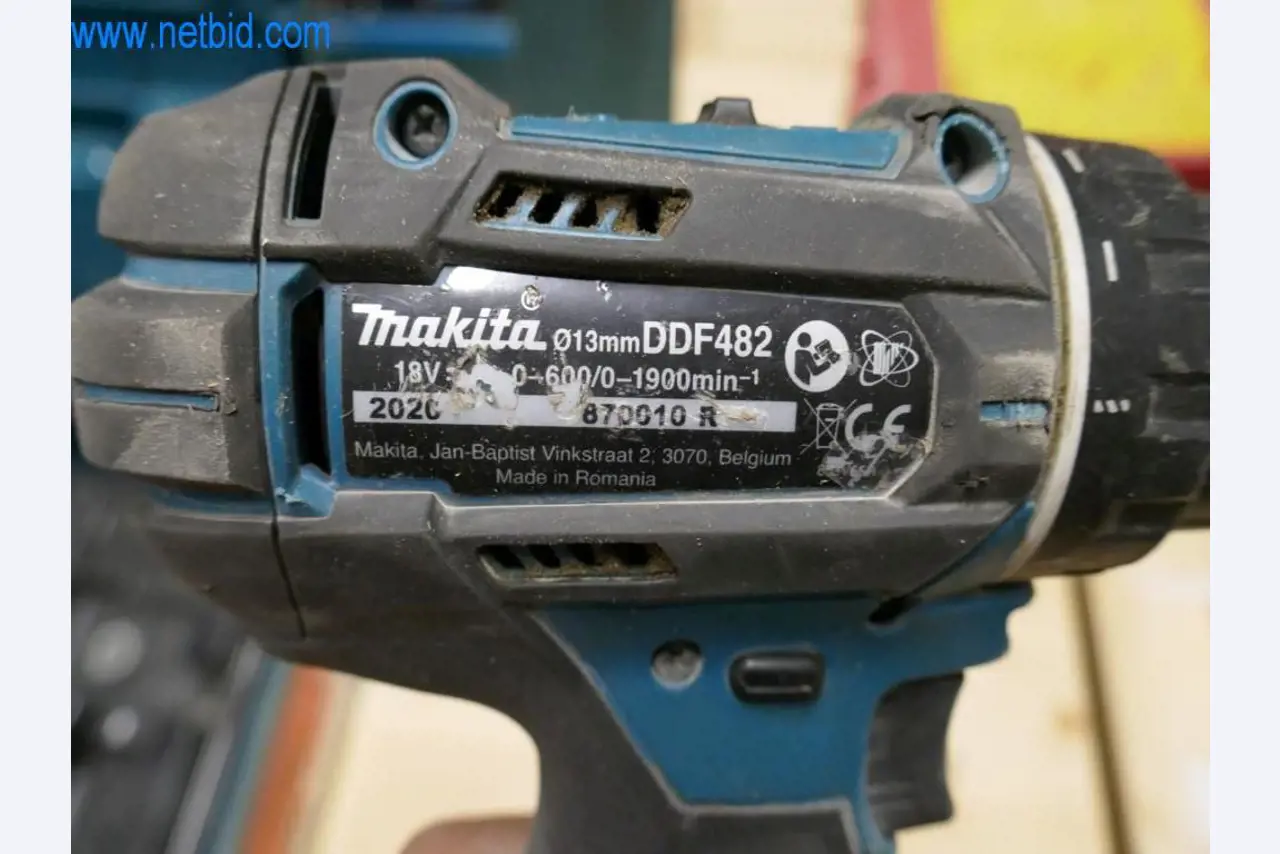 Goed onderhouden machines uit de interieur- en bouwsector-6