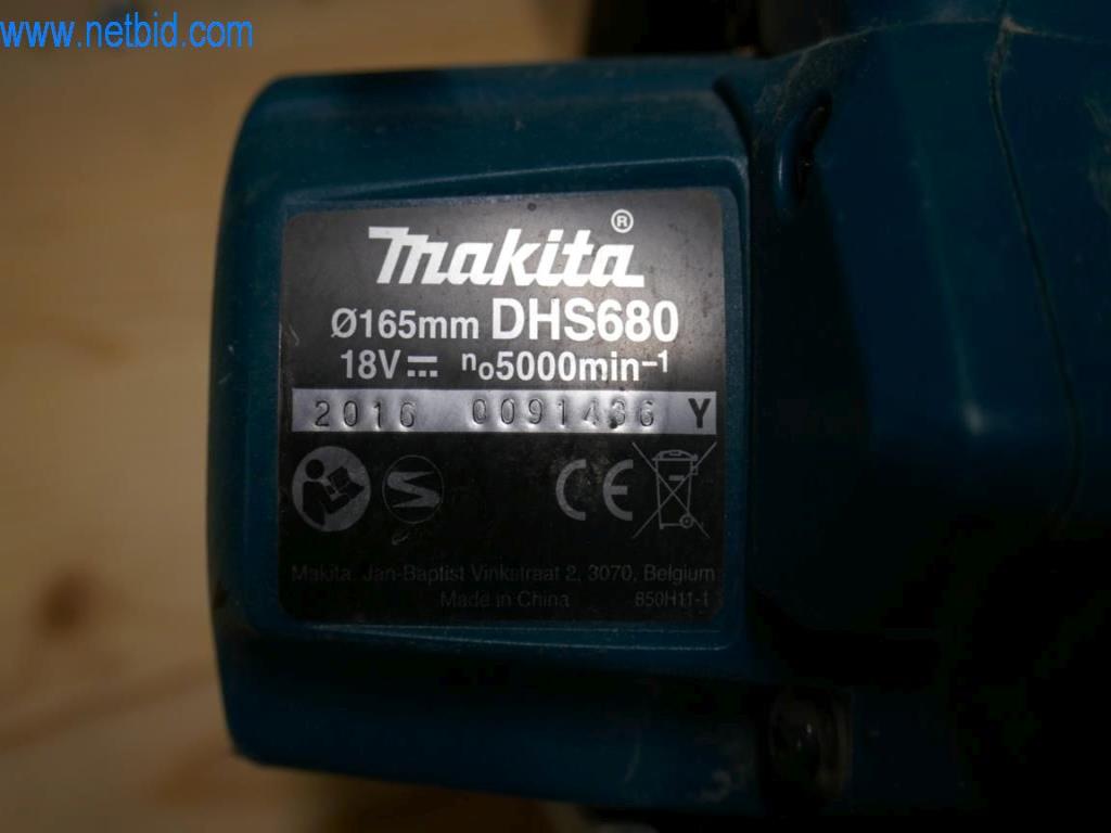 Máquinas en buen estado del sector del diseño de interiores y la construcción-5