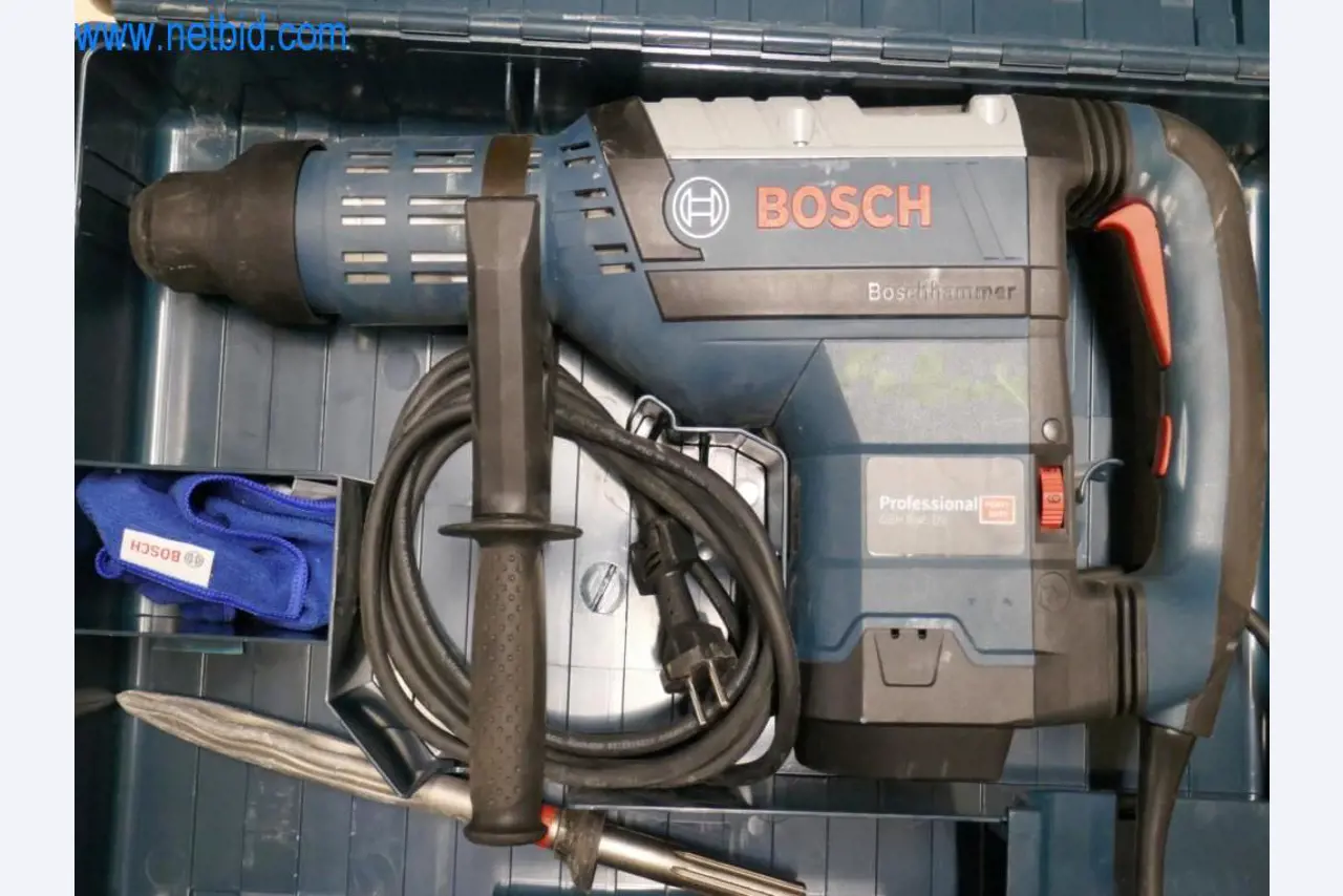 Dobro vzdrževani stroji iz sektorja notranjega oblikovanja in gradbeništva-2