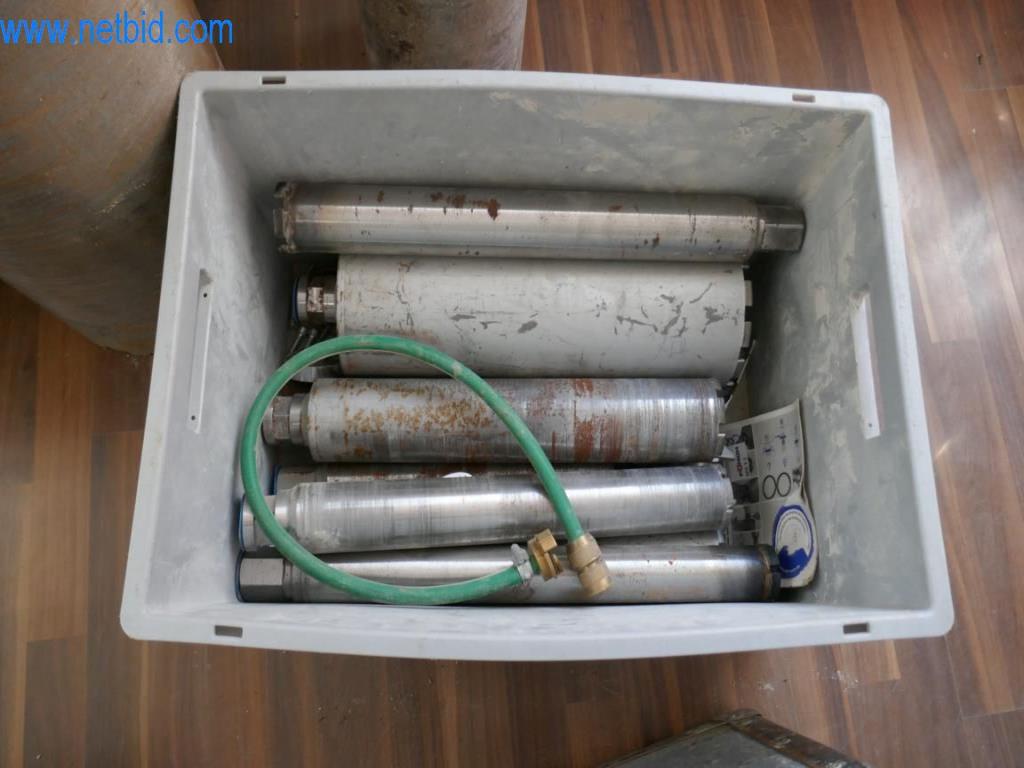 Máquinas bem conservadas do sector da decoração de interiores e da construção-5