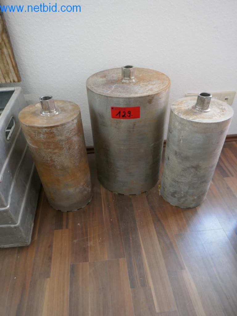 Máquinas bem conservadas do sector da decoração de interiores e da construção-6