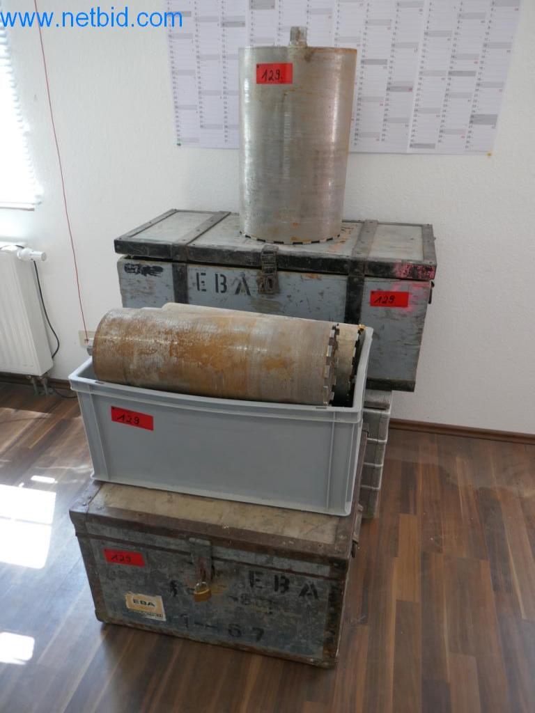 Máquinas bem conservadas do sector da decoração de interiores e da construção-7