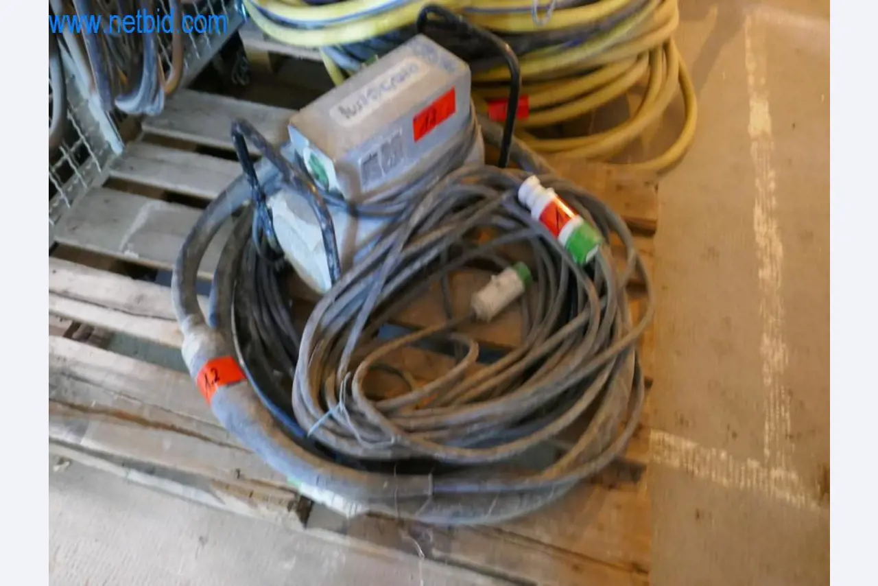 Dobře udržované stroje z oblasti interiérového designu a stavebnictví-1