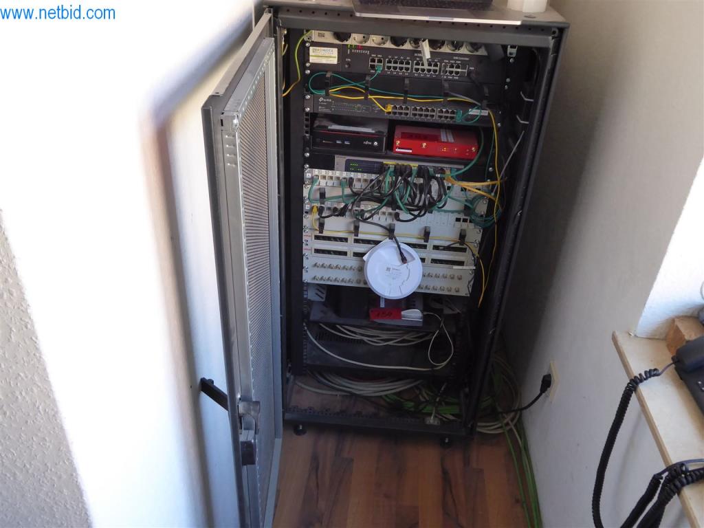 Dobro vzdrževani stroji iz sektorja notranjega oblikovanja in gradbeništva-2