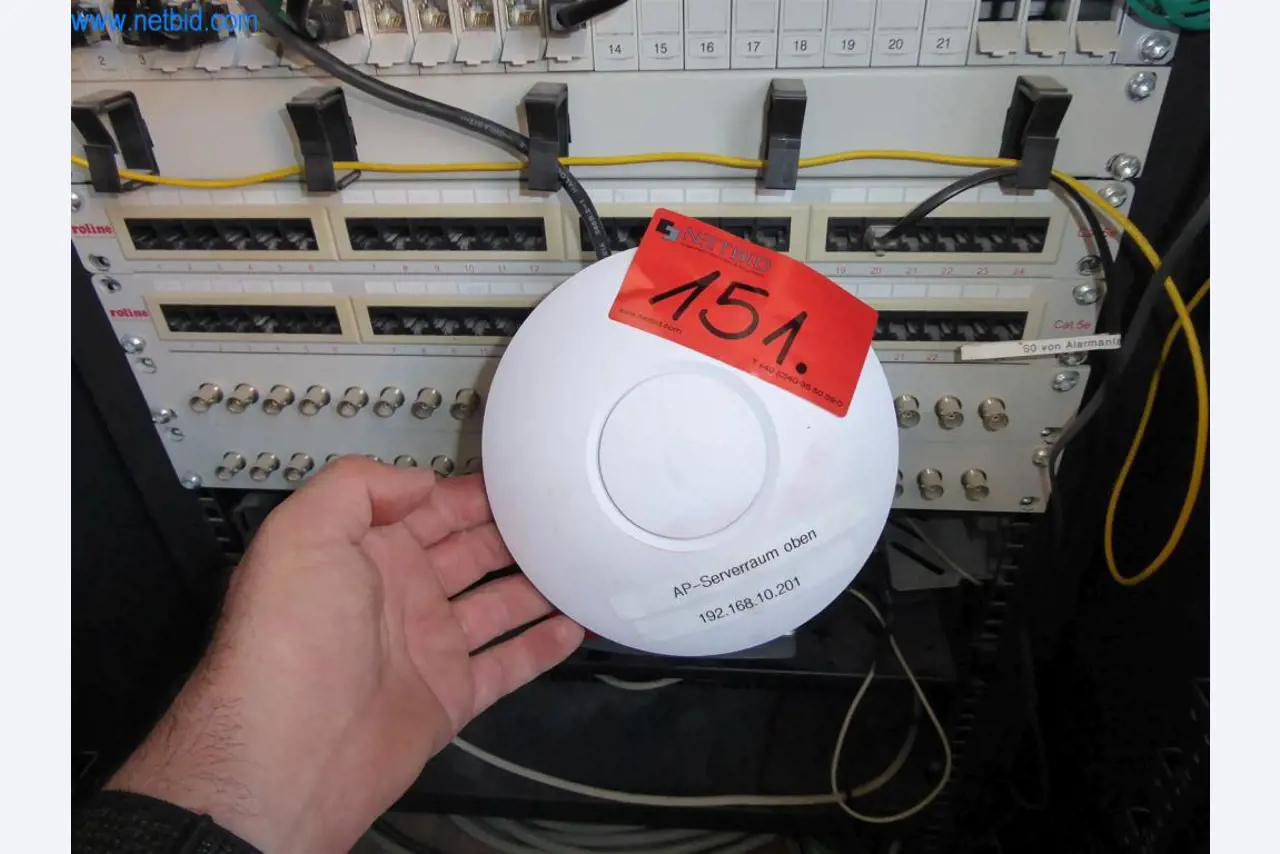 Dobro vzdrževani stroji iz sektorja notranjega oblikovanja in gradbeništva-1