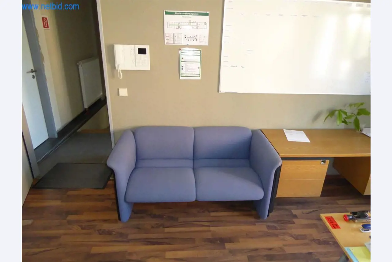 Máquinas bem conservadas do sector da decoração de interiores e da construção-4