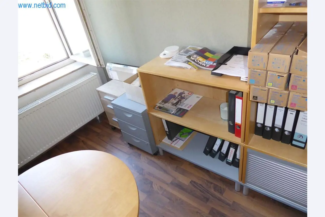 Máquinas bem conservadas do sector da decoração de interiores e da construção-8