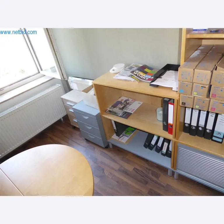 Máquinas bem conservadas do sector da decoração de interiores e da construção-8