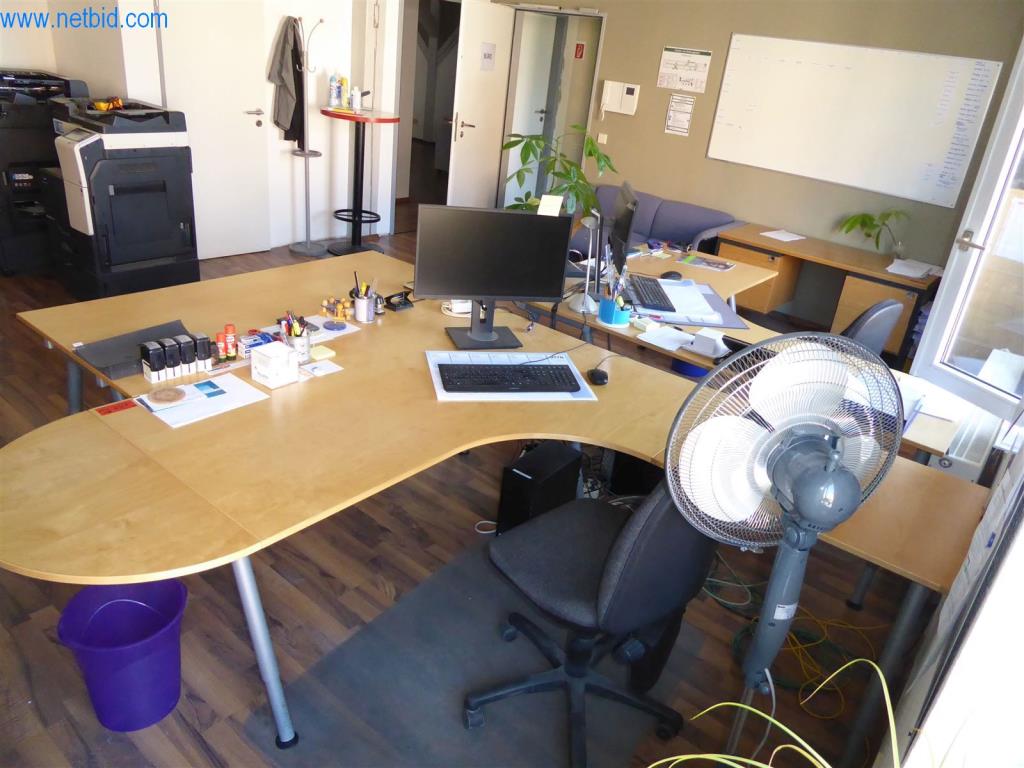 Máquinas en buen estado del sector del diseño de interiores y la construcción-9