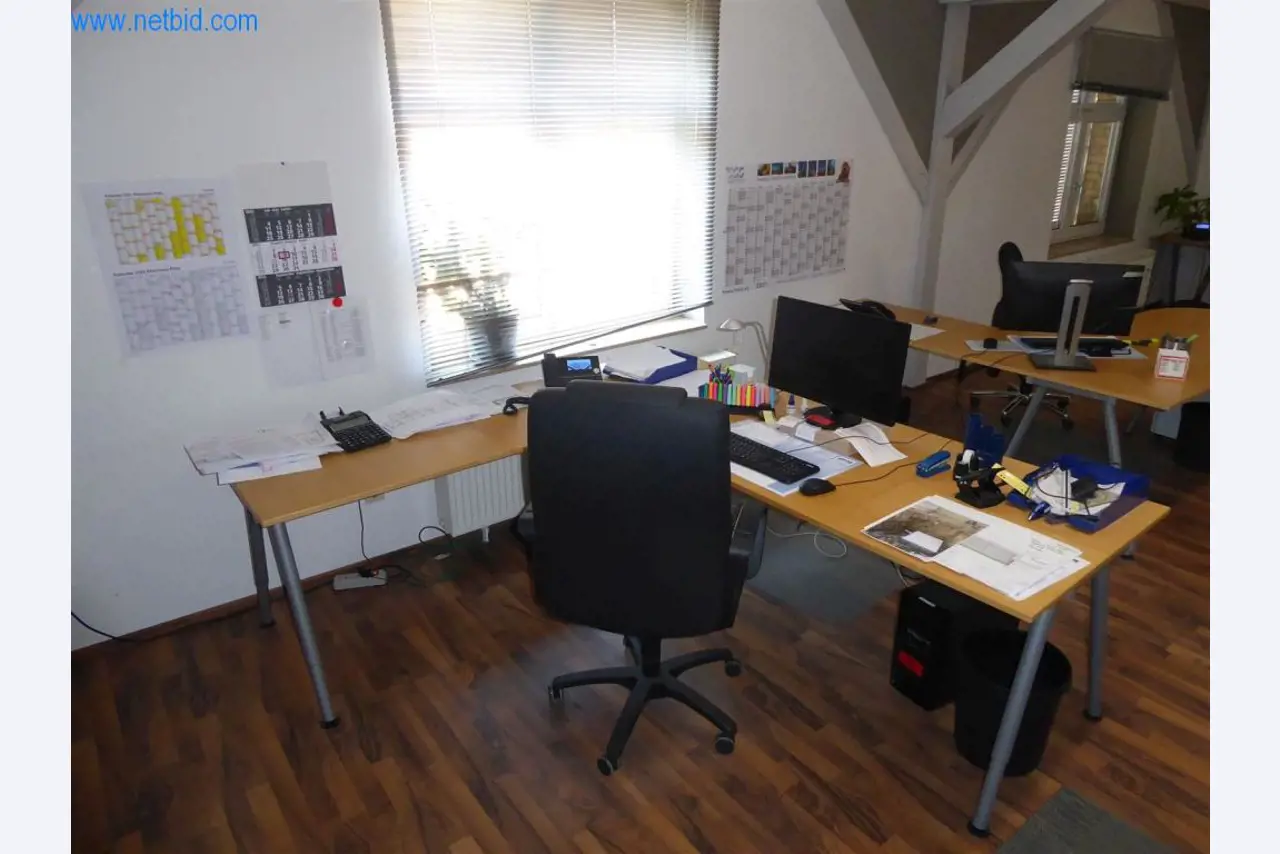 Goed onderhouden machines uit de interieur- en bouwsector-5