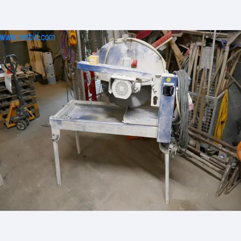 Goed onderhouden machines uit de interieur- en bouwsector-1