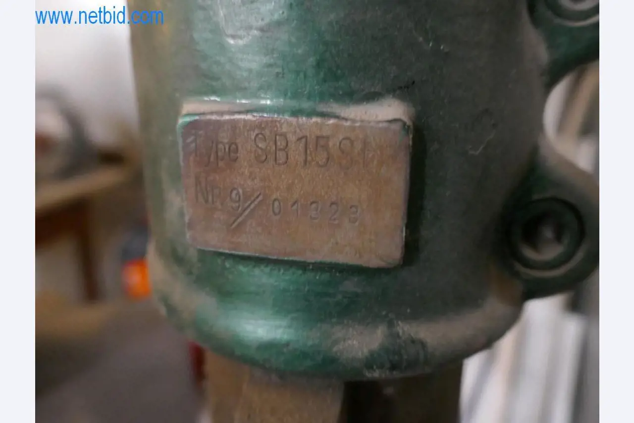 Goed onderhouden machines uit de interieur- en bouwsector-4