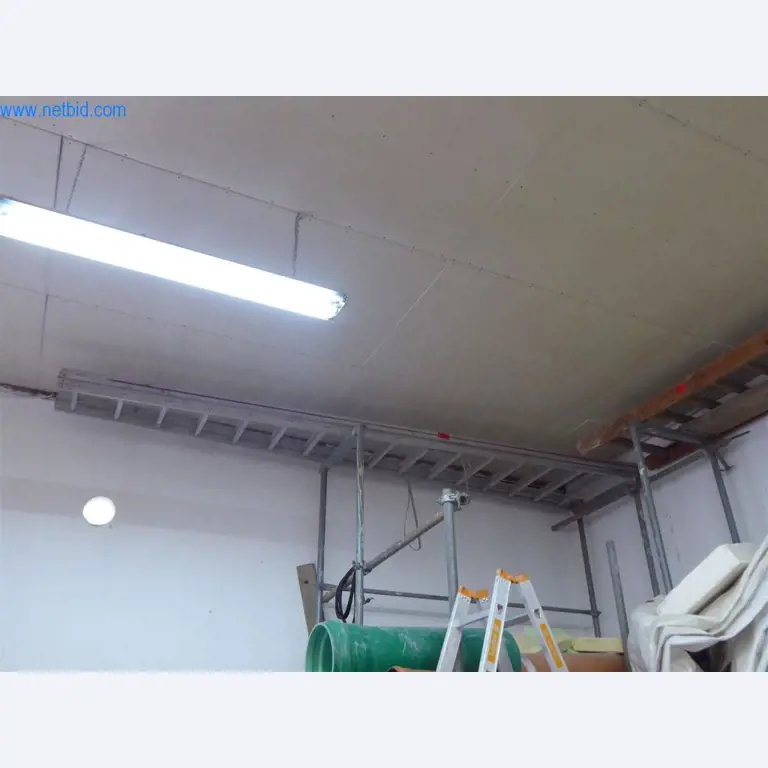 Máquinas en buen estado del sector del diseño de interiores y la construcción-2