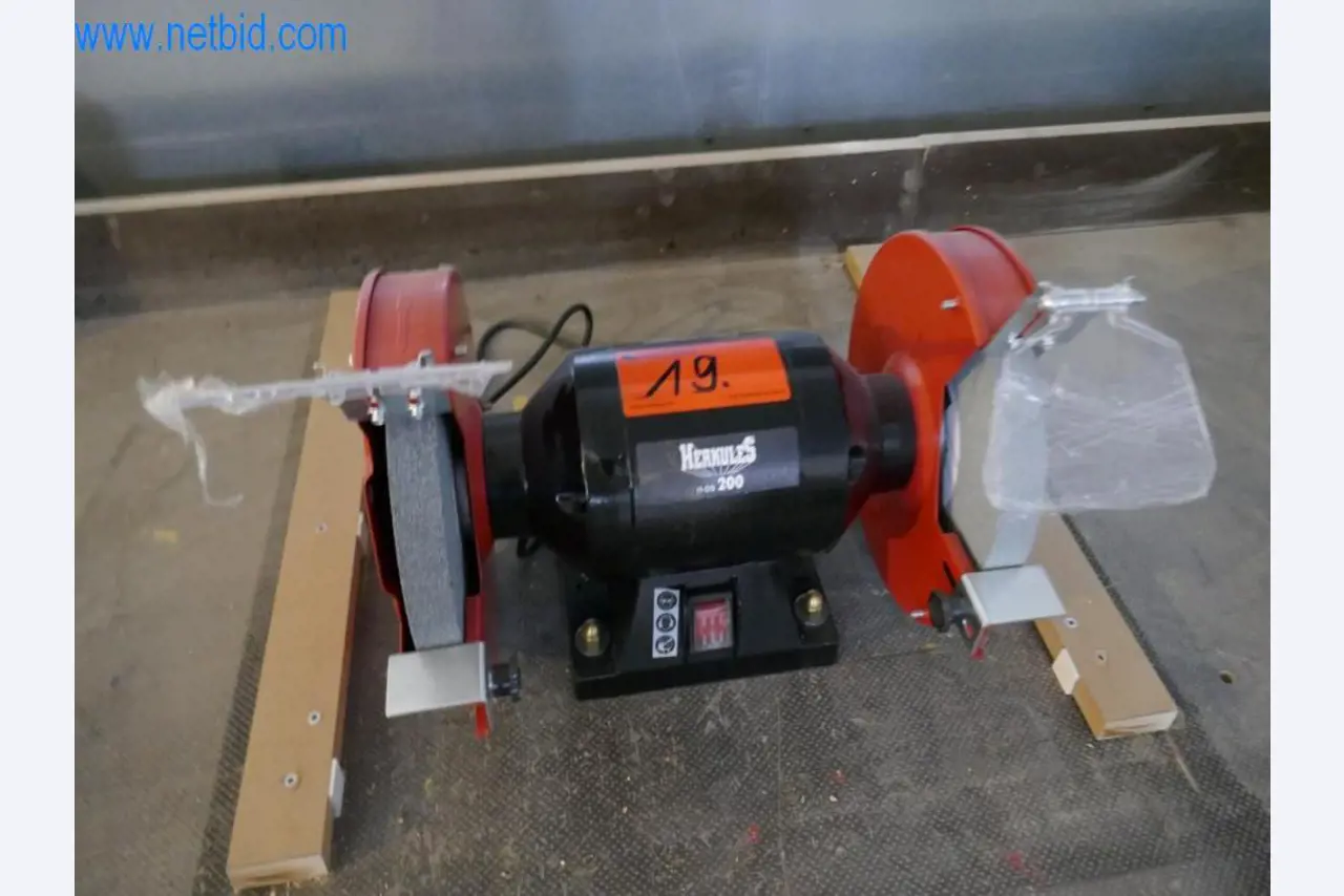 Goed onderhouden machines uit de interieur- en bouwsector-1