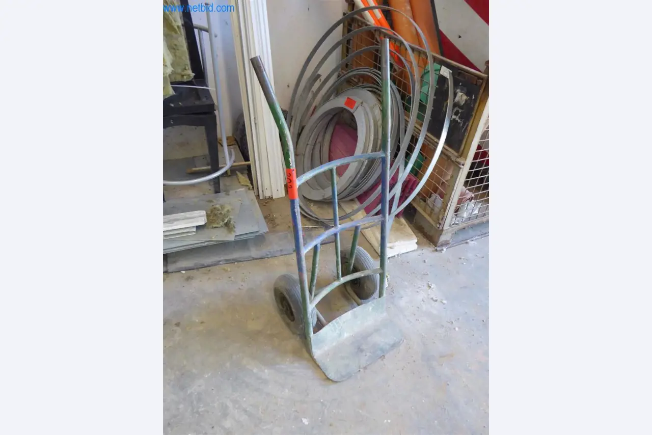 Máquinas en buen estado del sector del diseño de interiores y la construcción-2