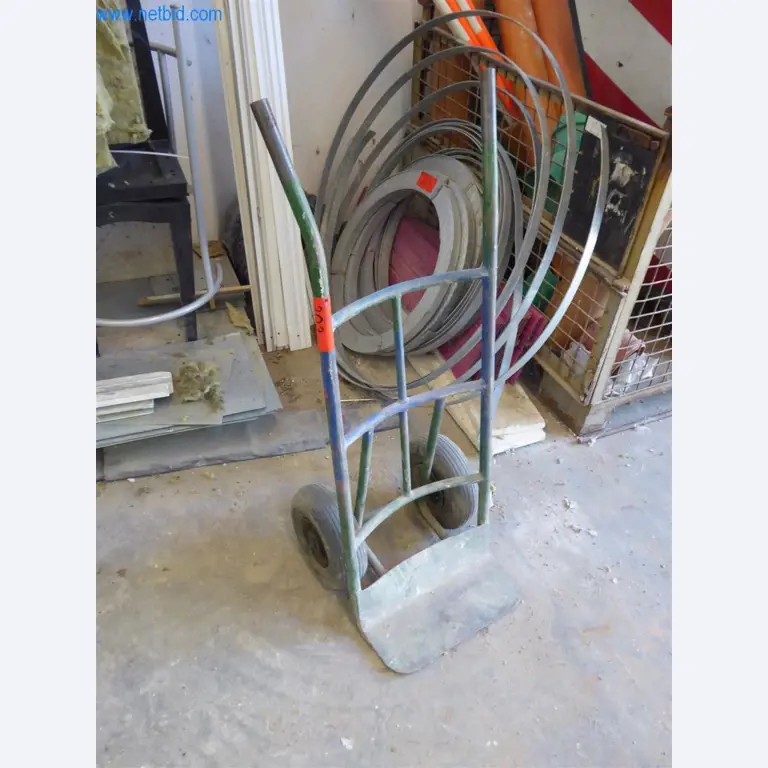 Máquinas en buen estado del sector del diseño de interiores y la construcción-2