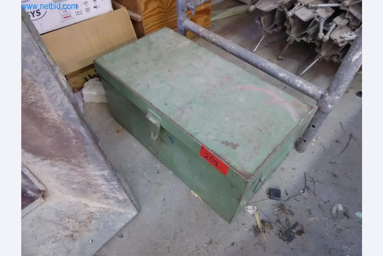 Goed onderhouden machines uit de interieur- en bouwsector-10