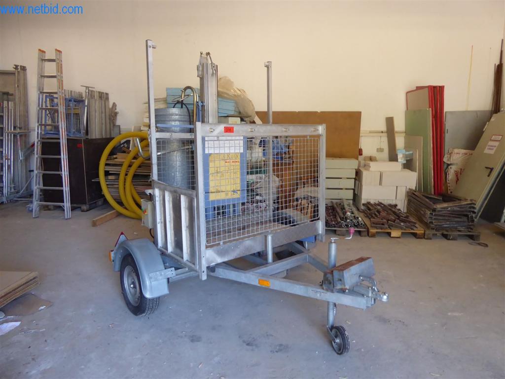 Máquinas bem conservadas do sector da decoração de interiores e da construção-1