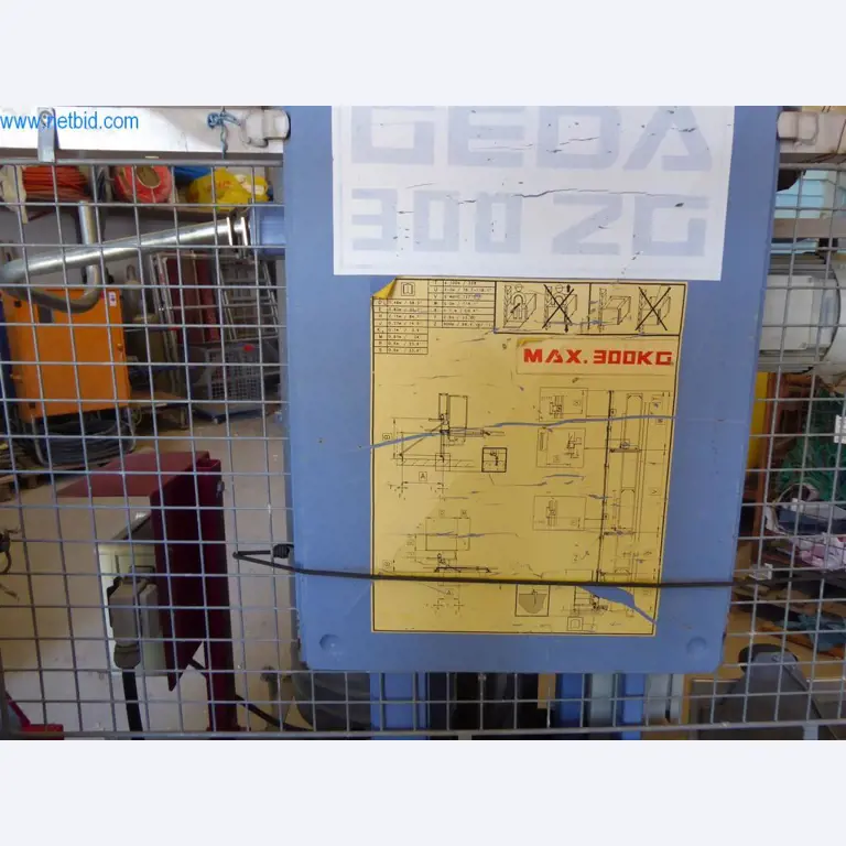 Goed onderhouden machines uit de interieur- en bouwsector-7