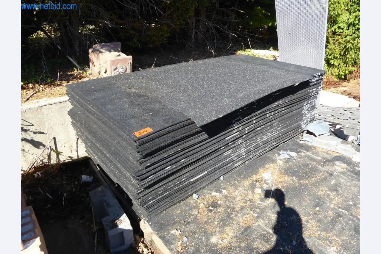 Máquinas en buen estado del sector del diseño de interiores y la construcción-1