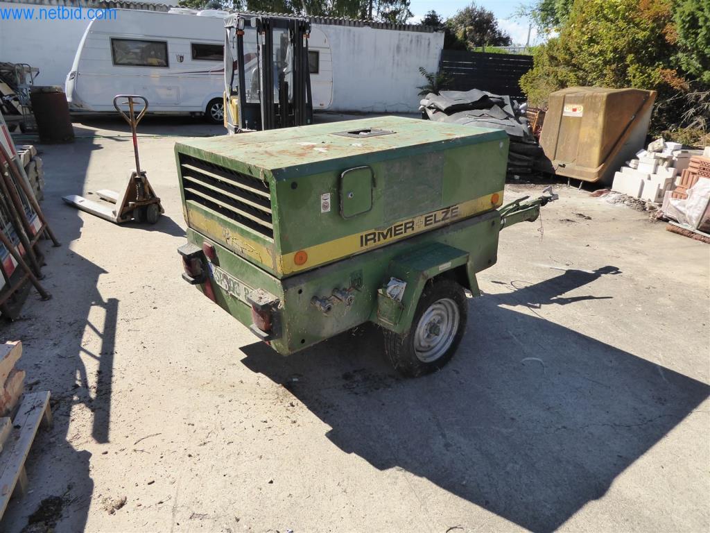 Máquinas bem conservadas do sector da decoração de interiores e da construção-2