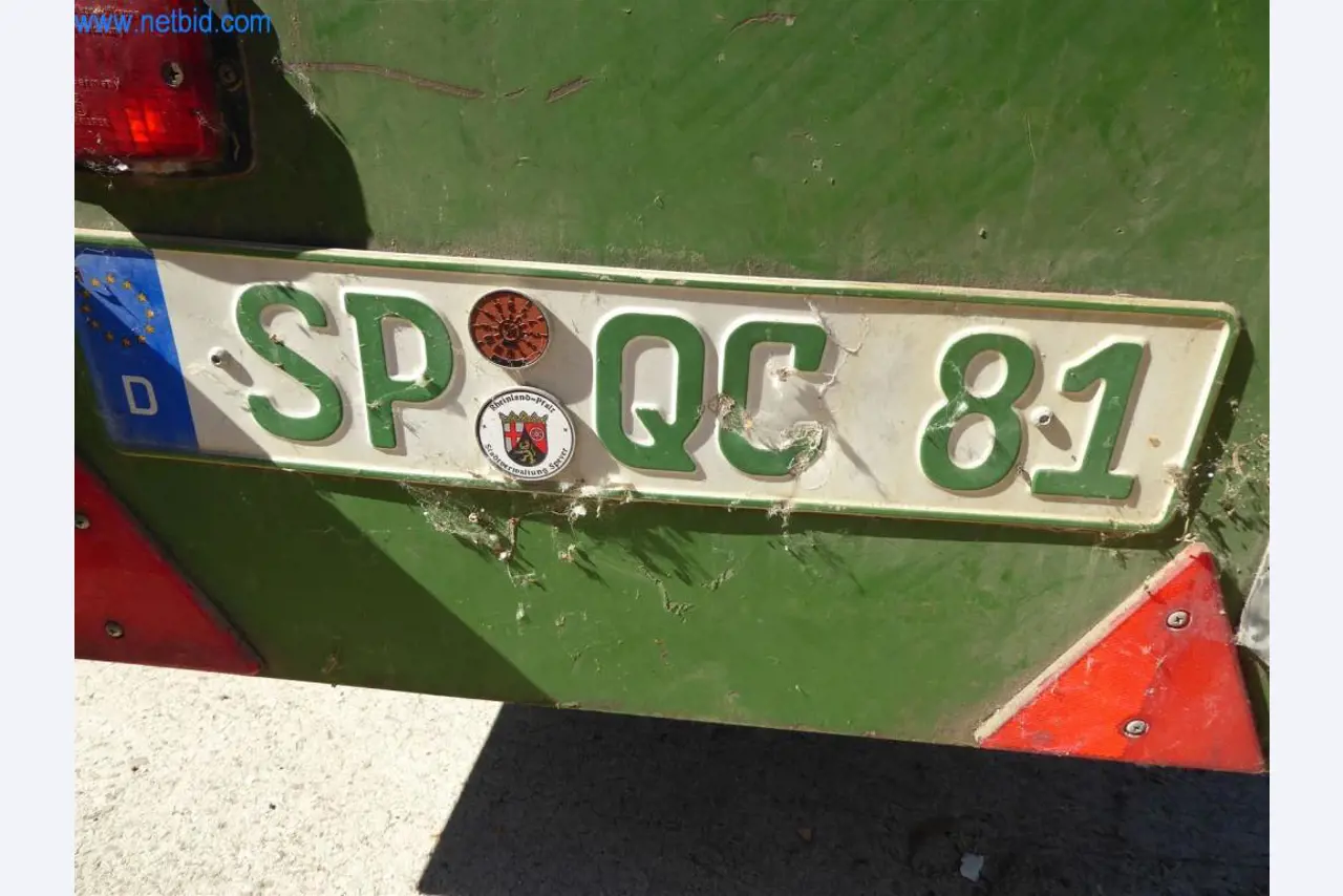 Well-maintained machines from the interior finishing and building trades sector-3